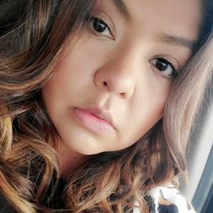 Meet your Posher, Cynthia